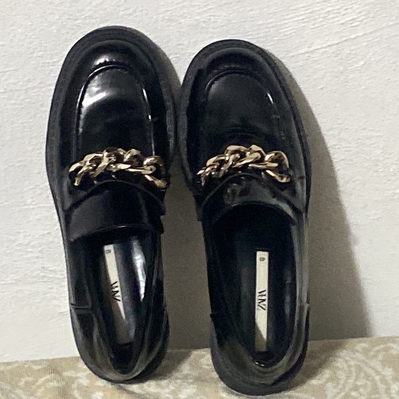ZARA black slick gold chain👞40/9 Starter Tank USA-Small - Picture 3 of 17